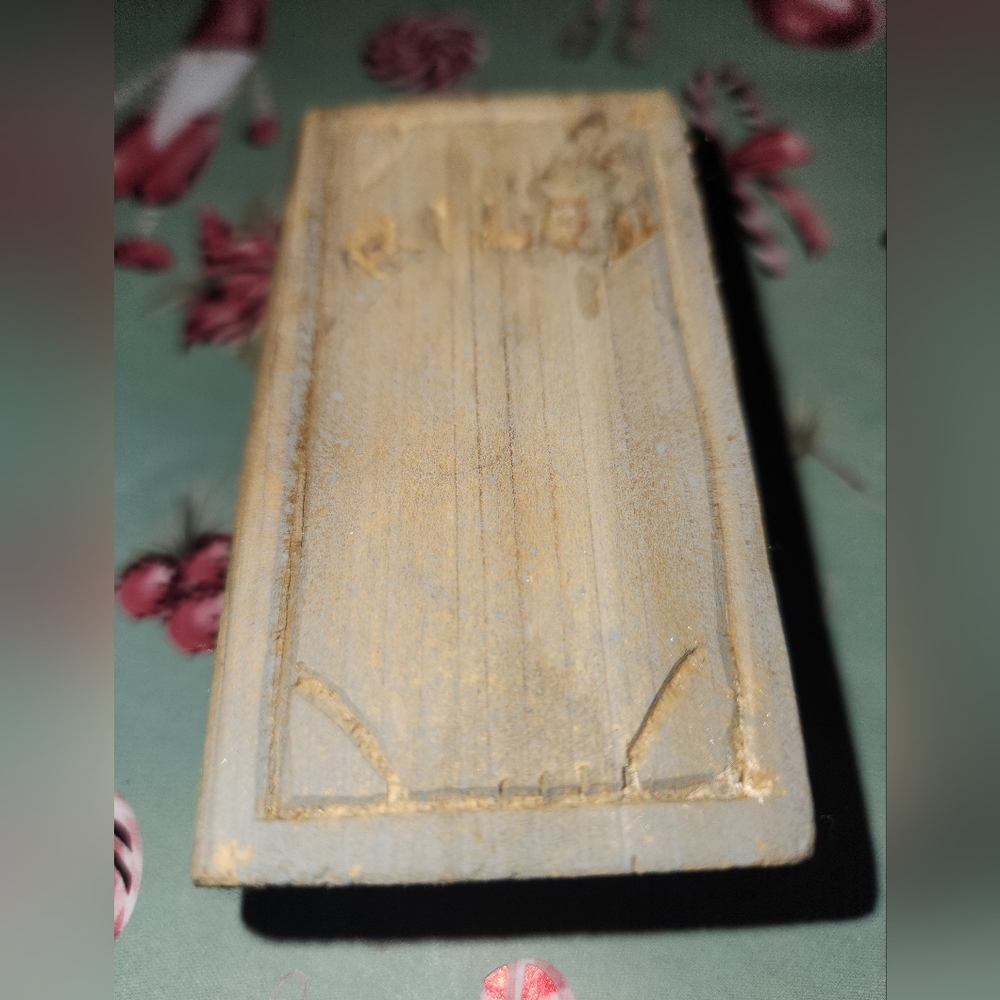 Folk Art Carved Cedar Handmade Spruce Gum Box Lunenburg County N.S.